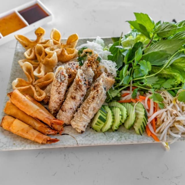 A20. Signature Sampler - Chả Giò 3 Món.