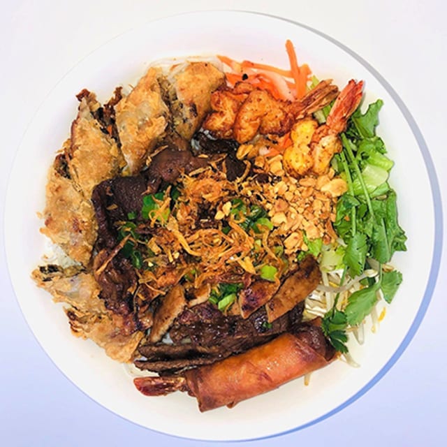 B1. Combination- Bún Đặc Biệt.