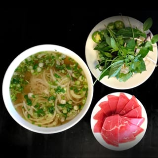 P2. Rare Steak *- Tái