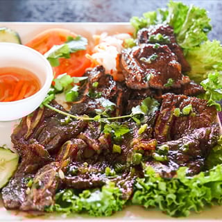C5. Korean Short Ribs with Fried Egg *- Cơm Sườn Đại Hàn