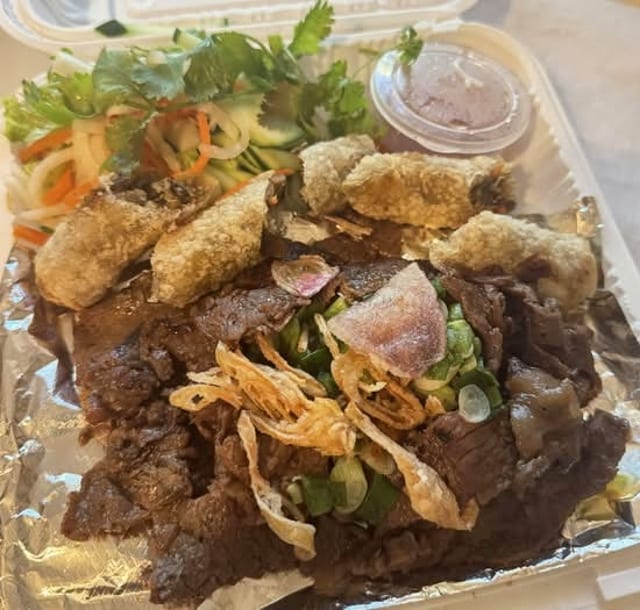 B8. Grilled Beef & Egg Roll- Bún Bò Nướng, Chả Giò.
