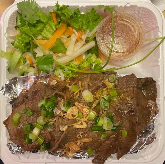 C10. Grilled Beef- Cơm Bò Nướng.